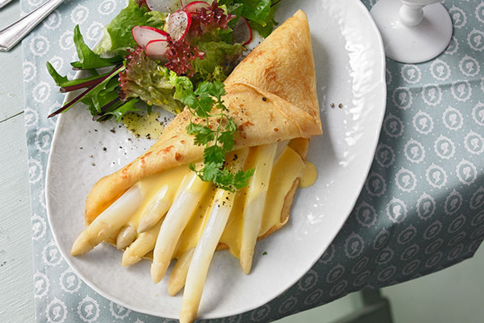 Friedhelms Spargel mit Pfannkuchen