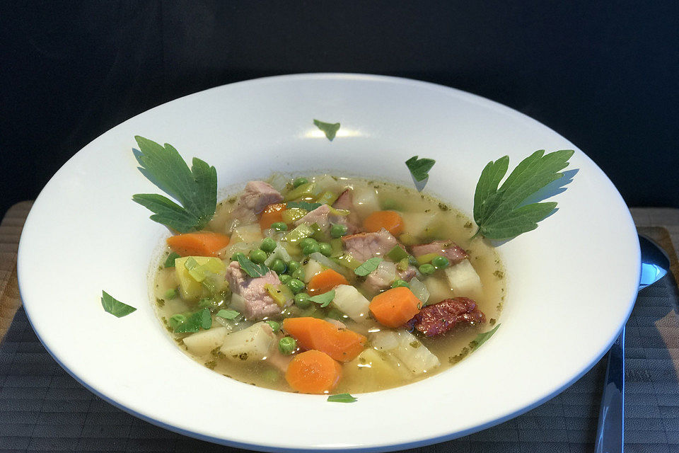 Kasseler-Gemüse-Suppe