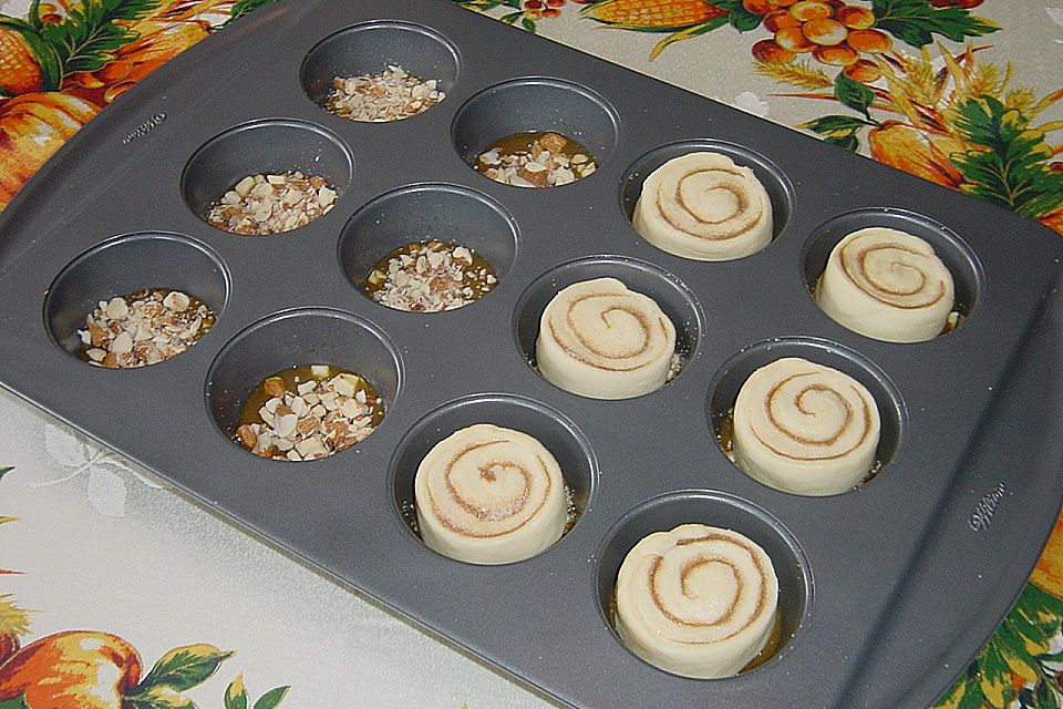 Zimt - Hefeschnecken - Muffins