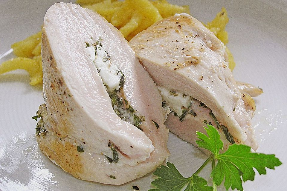 Hähnchenbrust mit Schafskäse gefüllt