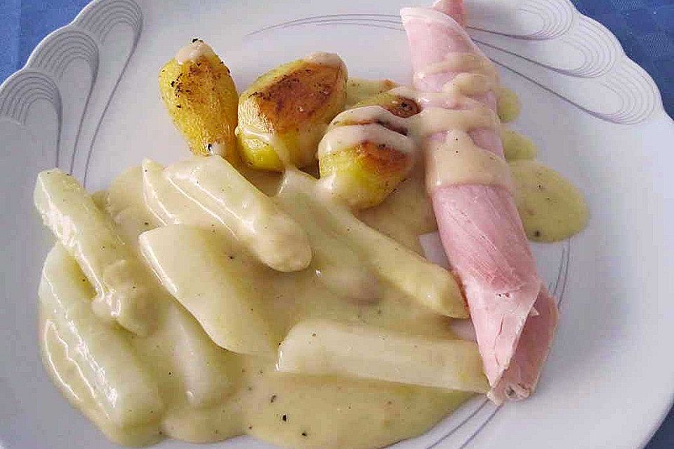 Spargel mit Parmesanschaum