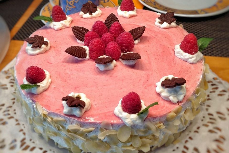 Schokoladige Himbeertorte