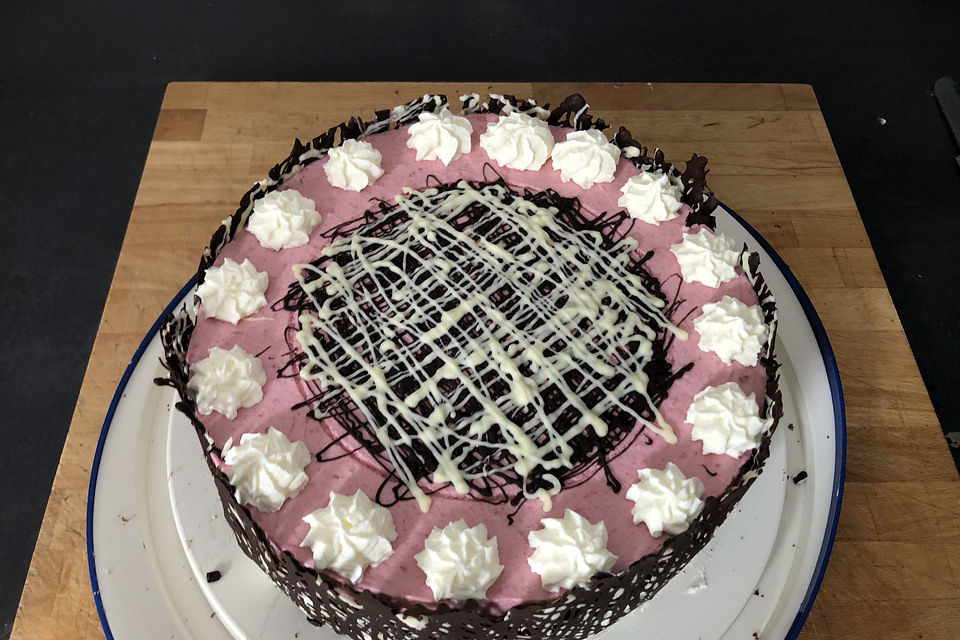 Schokoladige Himbeertorte