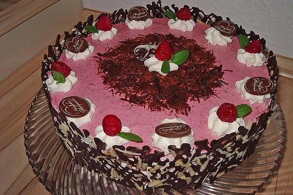 Schokoladige Himbeertorte