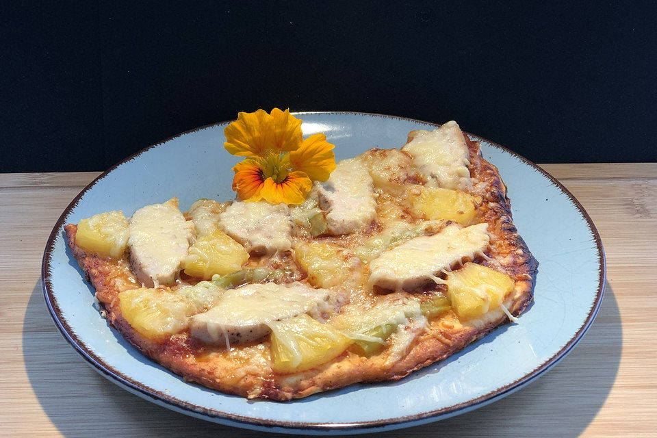 Ananas - Hühnchen - Pizza