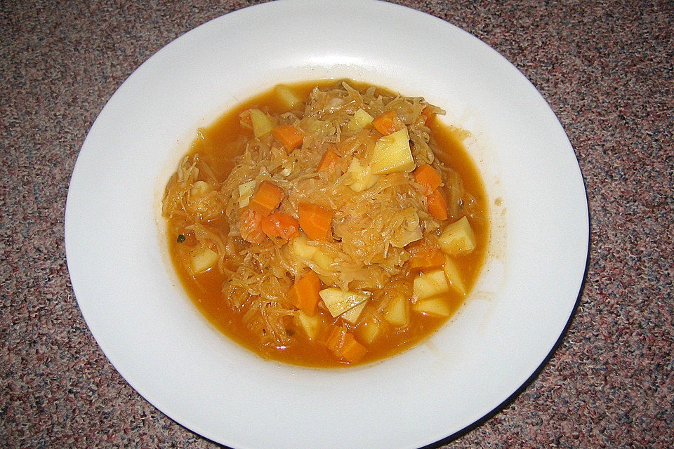 Sauerkrautsuppe vegetarisch