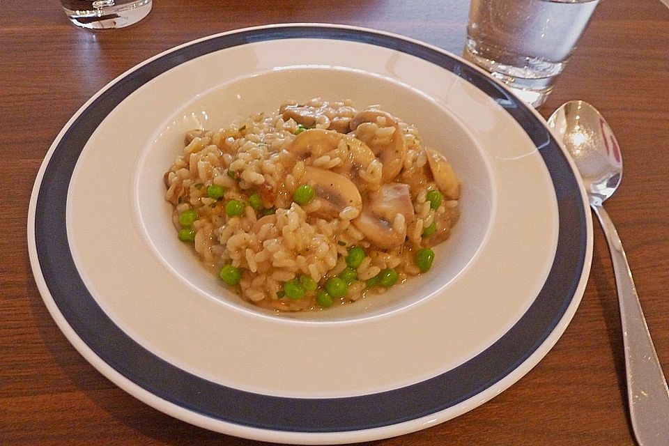 Pilzrisotto mit Erbsen