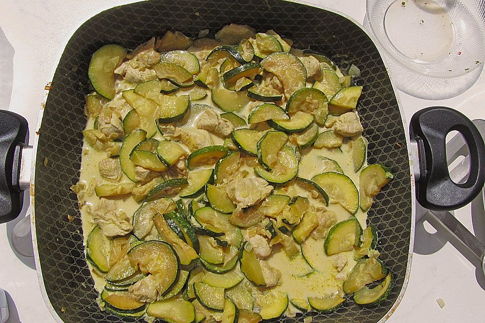 Cats Zucchinigeschnetzeltes