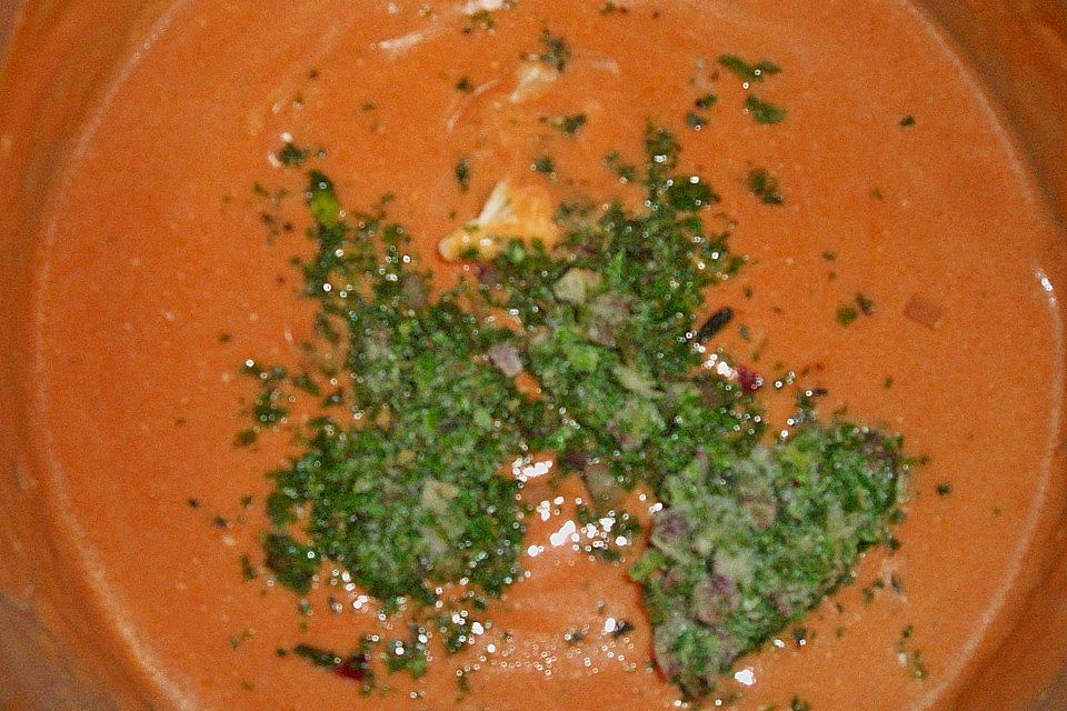 Schnelle Tomatensuppe mit Frischkäse