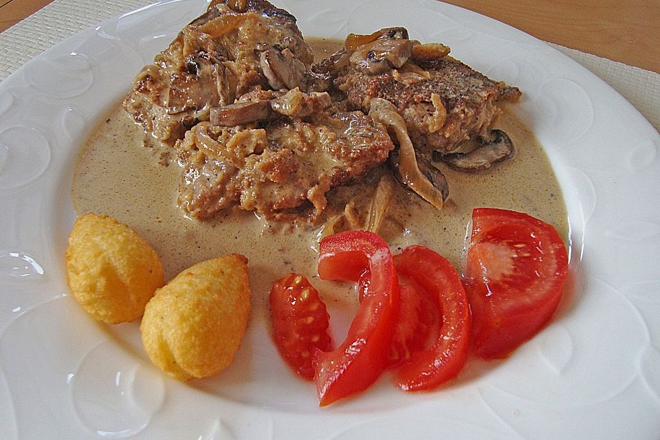 Schweinefilettopf mit Champignons