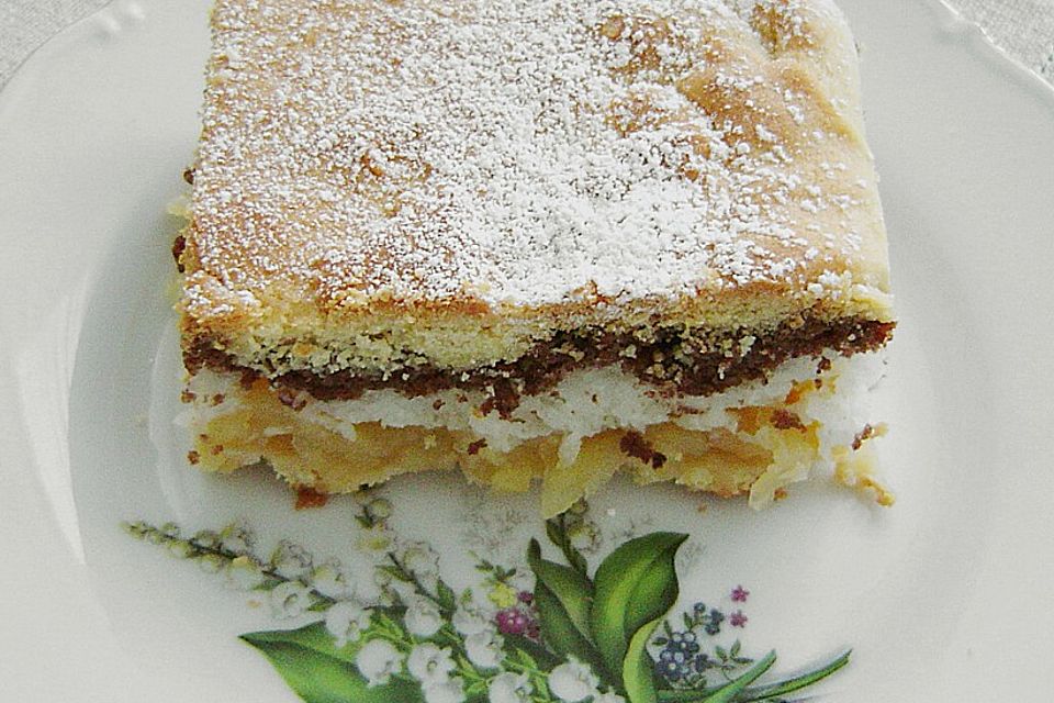 Apfel-Kokos-Nusskuchen-Schnitten