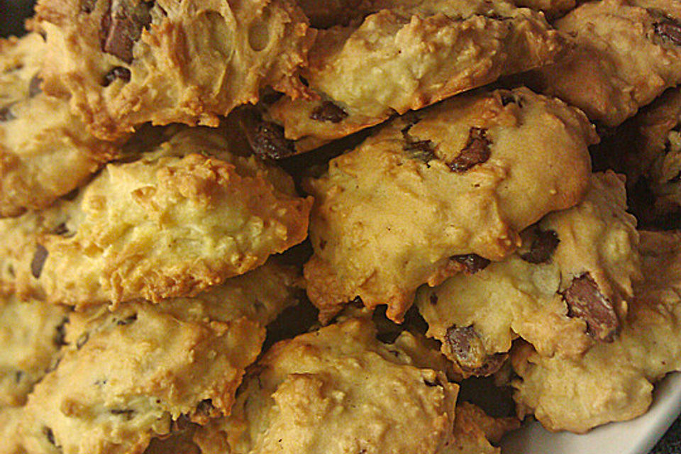 Kokoscookies mit Raspelschokolade