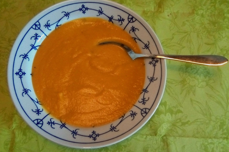 Möhren-Ingwer-Suppe