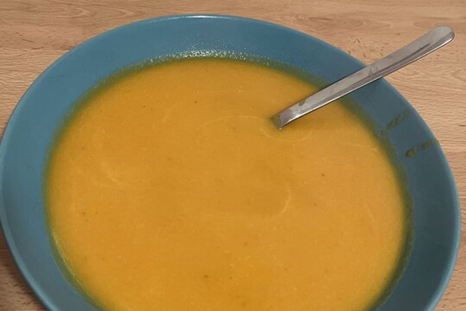 Möhren-Ingwer-Suppe