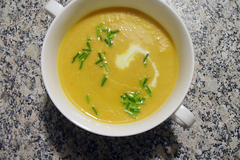 Möhren-Ingwer-Suppe