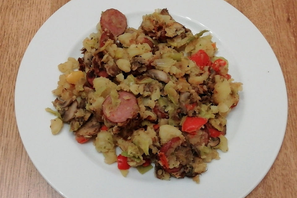 Bratkartoffel - Pfanne mit Cabanossi