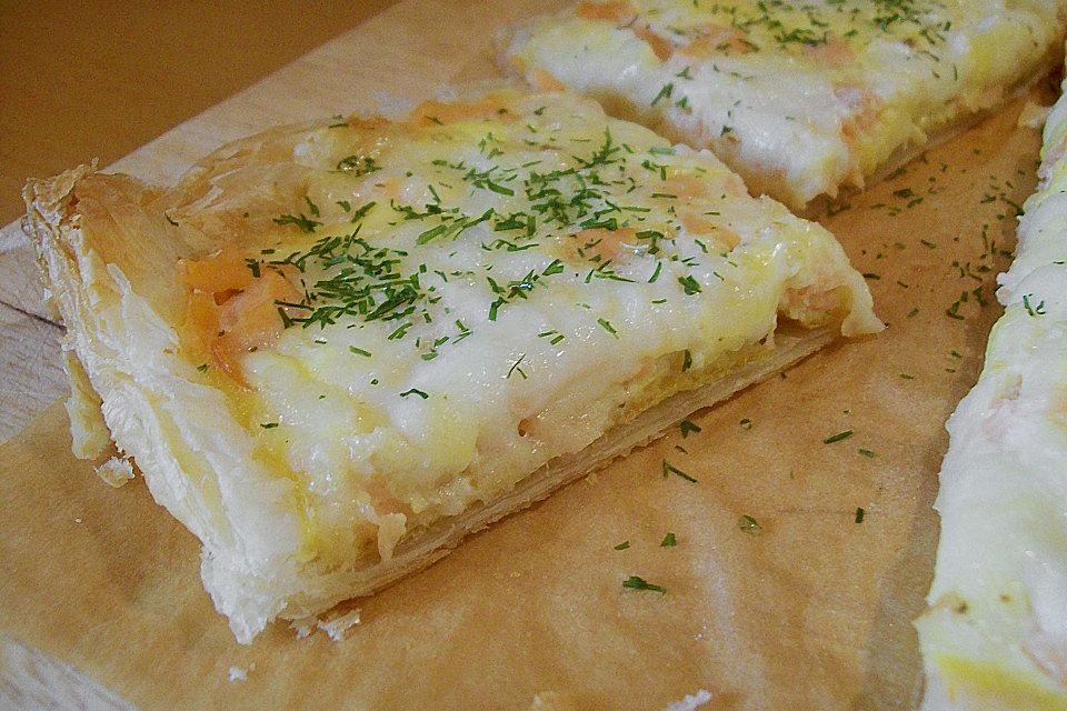 Schwedischer Lachskuchen  'Schwedenpizza'