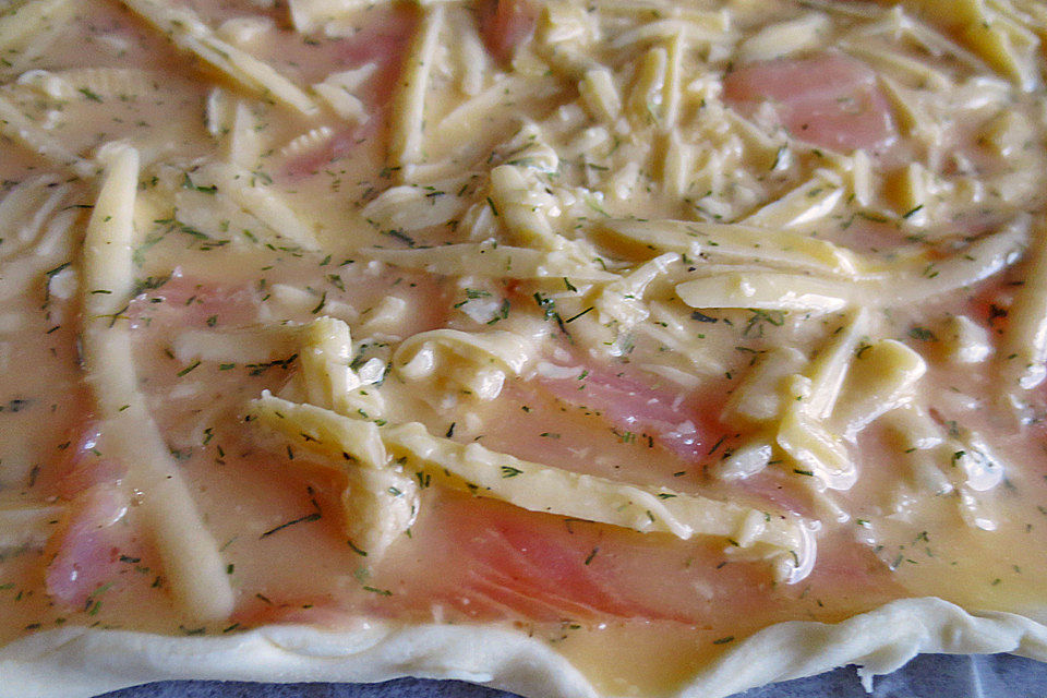 Schwedischer Lachskuchen  'Schwedenpizza'