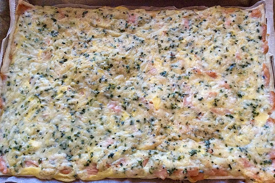 Schwedischer Lachskuchen  'Schwedenpizza'