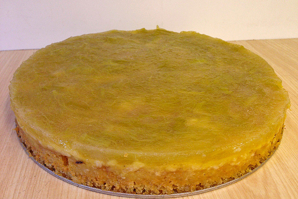 Rhabarberkuchen mit Bananen