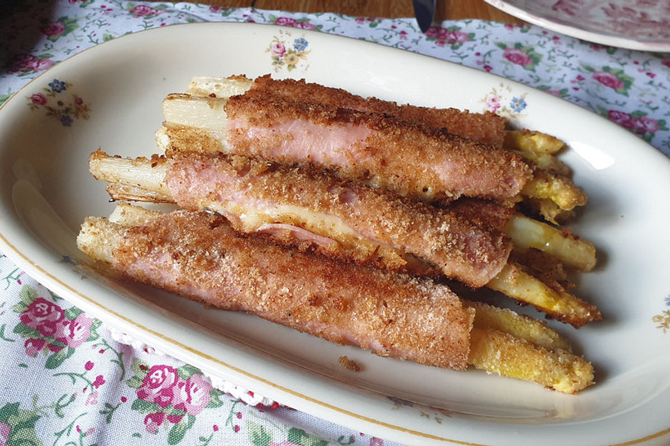 Schinkenröllchen mit Spargel