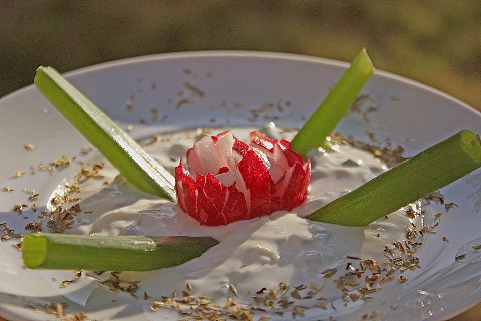 Artischocken mit Kräutercreme