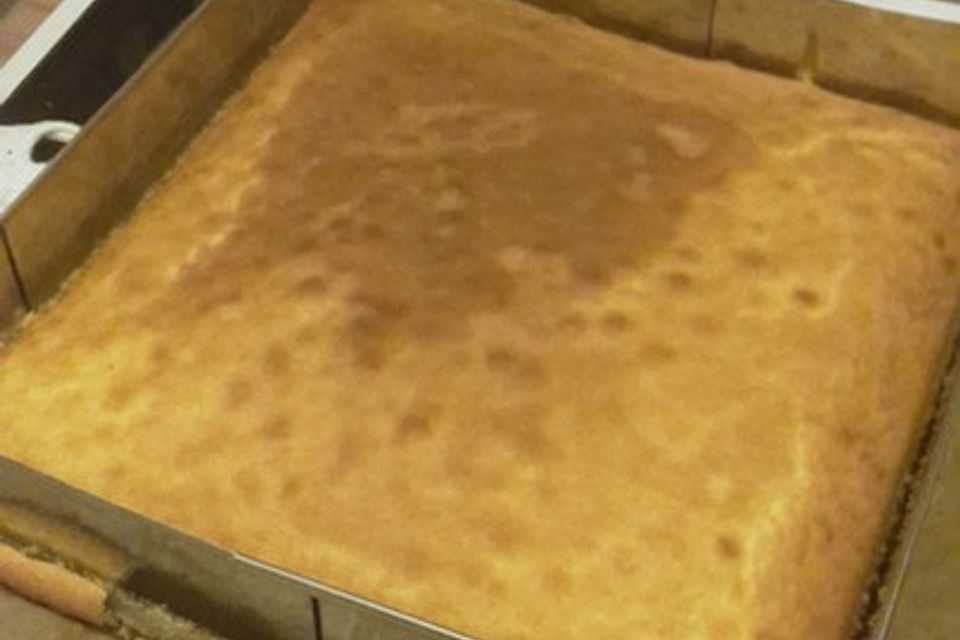 Super moist Yellow Cake