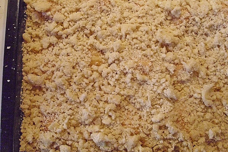 Apfelstreuselkuchen mit Calvados