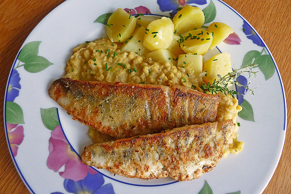 Sahnelinsen mit gebratenem Zander