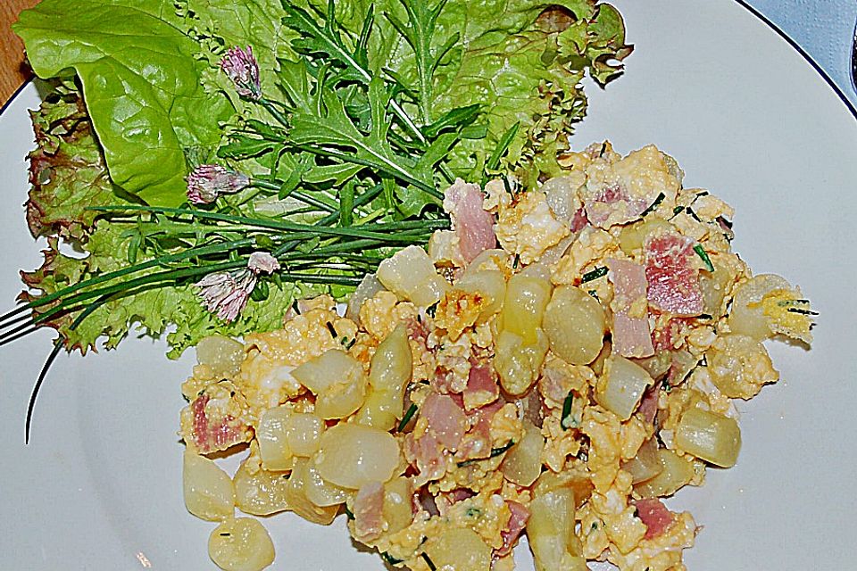 Rührei mit Spargel