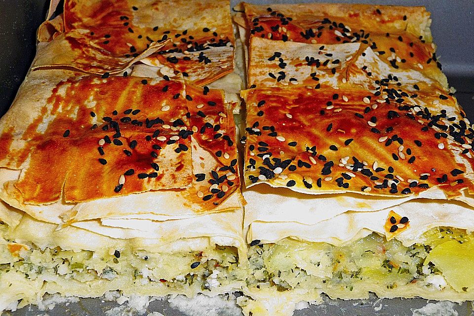 Börek auf dem Backblech