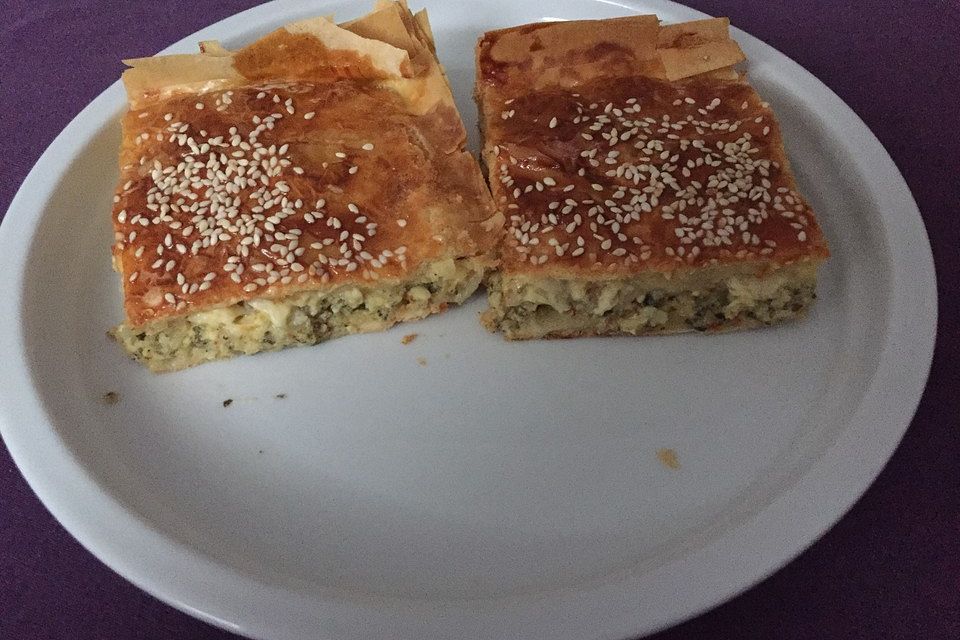 Börek auf dem Backblech