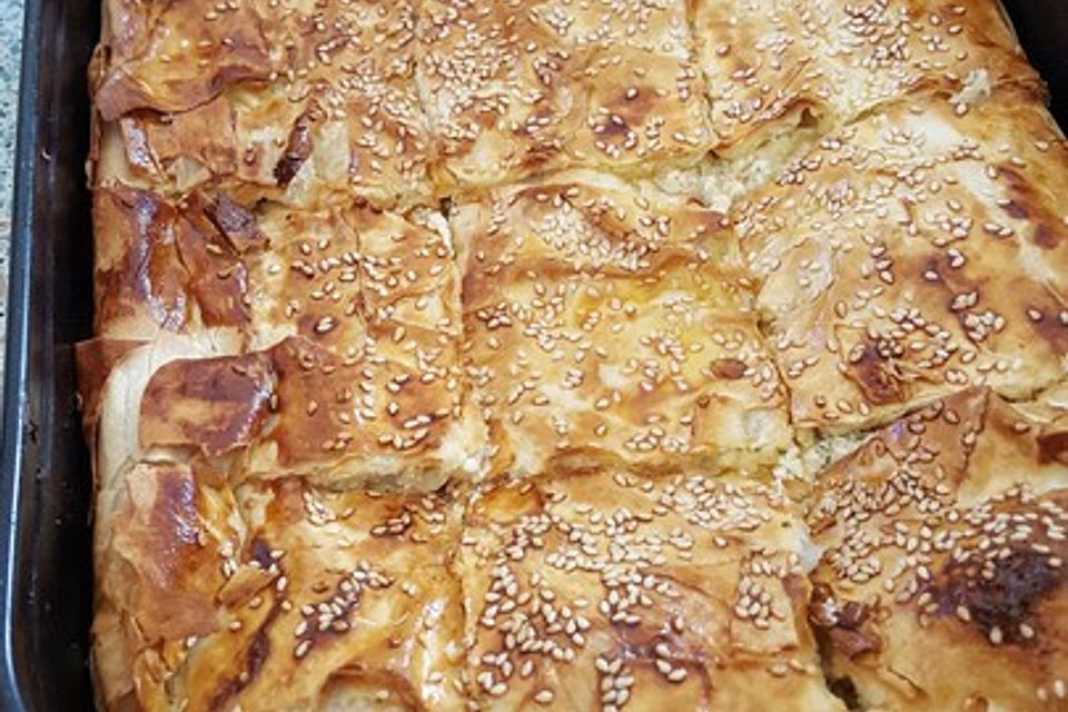 Börek auf dem Backblech