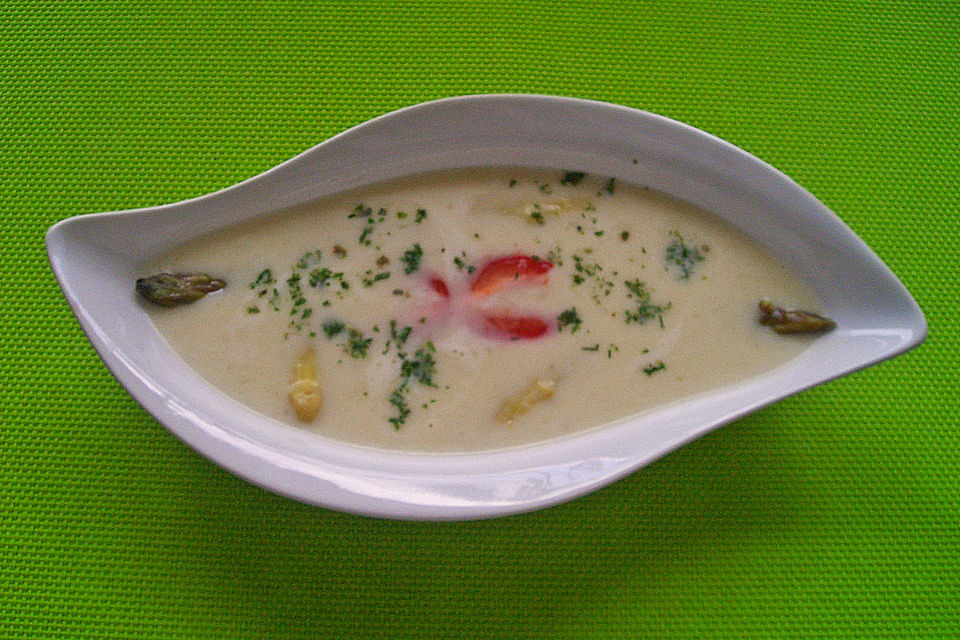 Spargelsüppchen mit Riesling