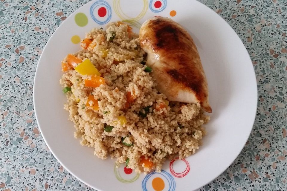 Couscous Salat mit Hähnchenbrust