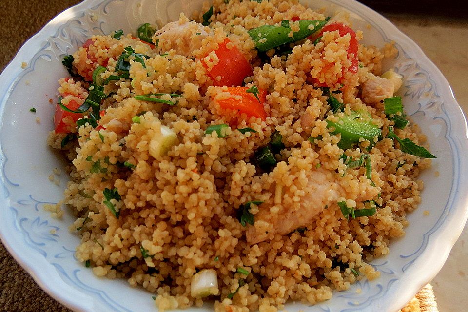 Couscous Salat mit Hähnchenbrust