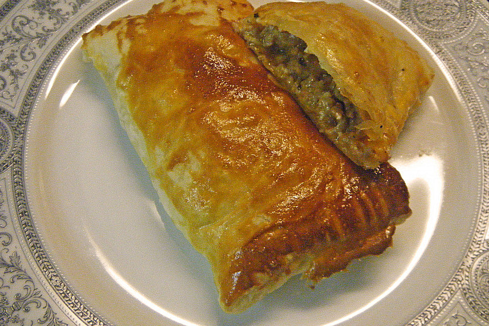 Hackfleisch - Käse - Strudel