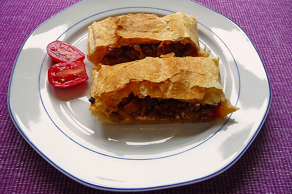 Hackfleisch - Käse - Strudel