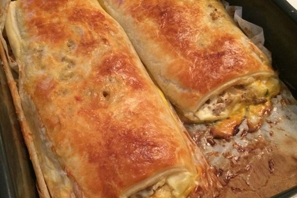 Hackfleisch - Käse - Strudel