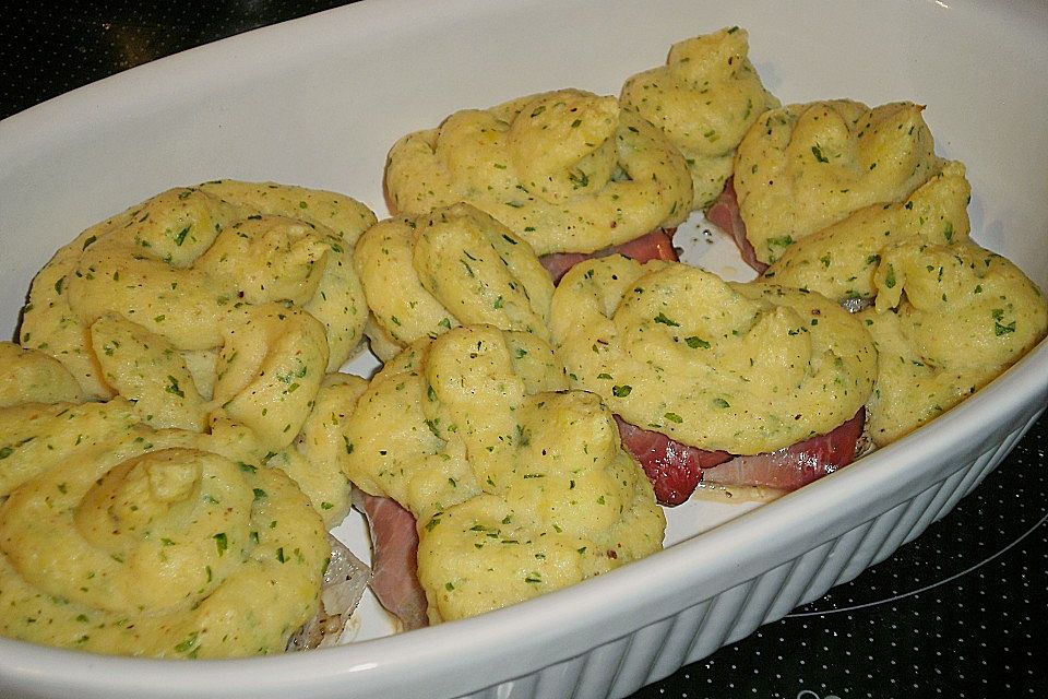 Schweinefilet mit Kartoffelhäubchen