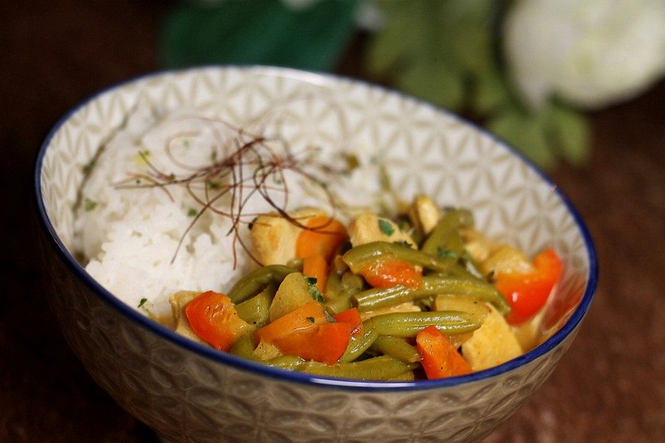 Bohnencurry mit Huhn