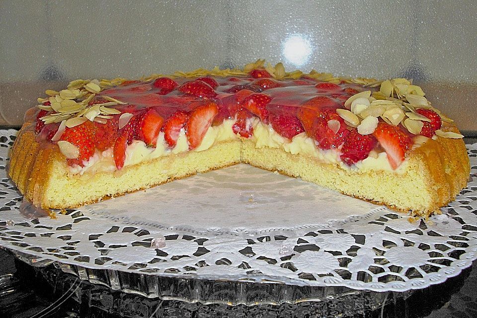 Erdbeerkuchen mit Vanillepudding