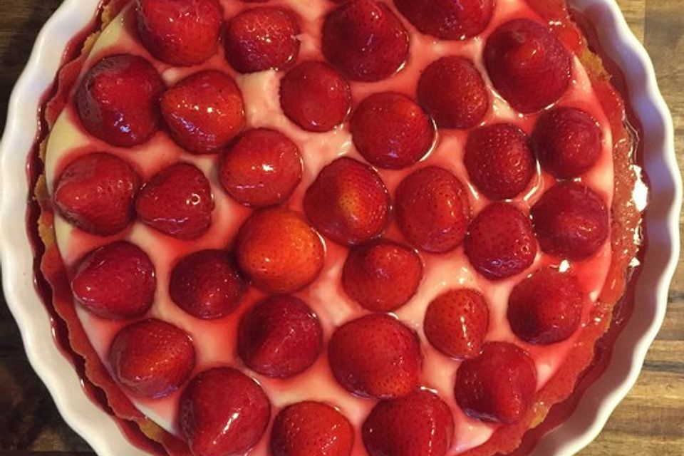 Erdbeerkuchen mit Vanillepudding