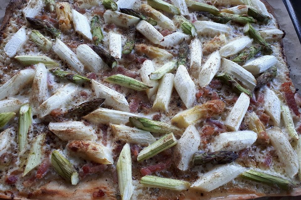 feuervogels Spargel-Flammkuchen