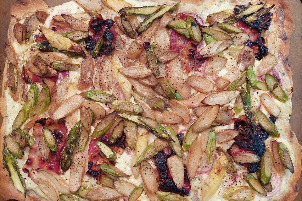 feuervogels Spargel-Flammkuchen