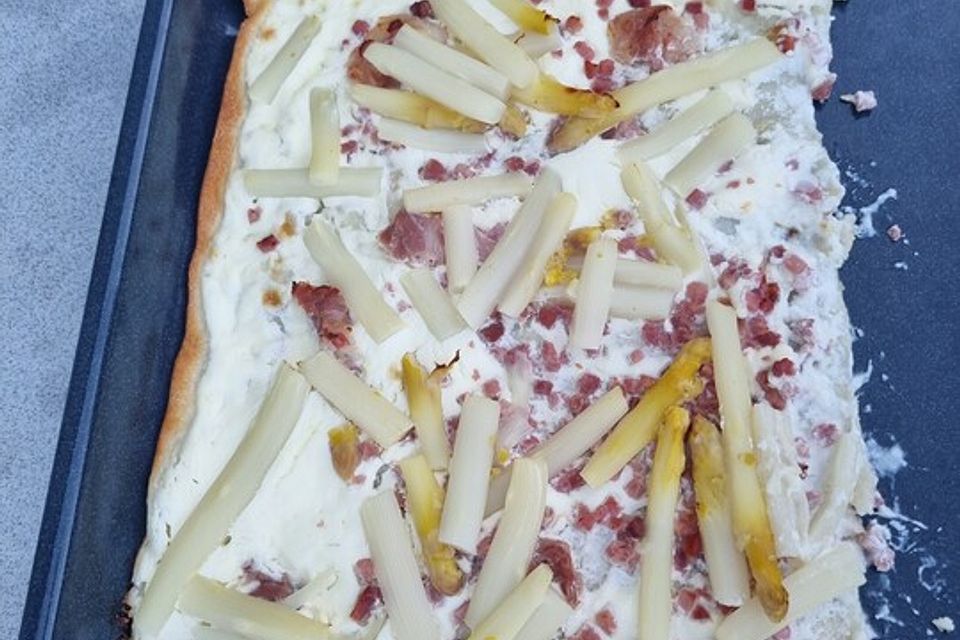 feuervogels Spargel-Flammkuchen