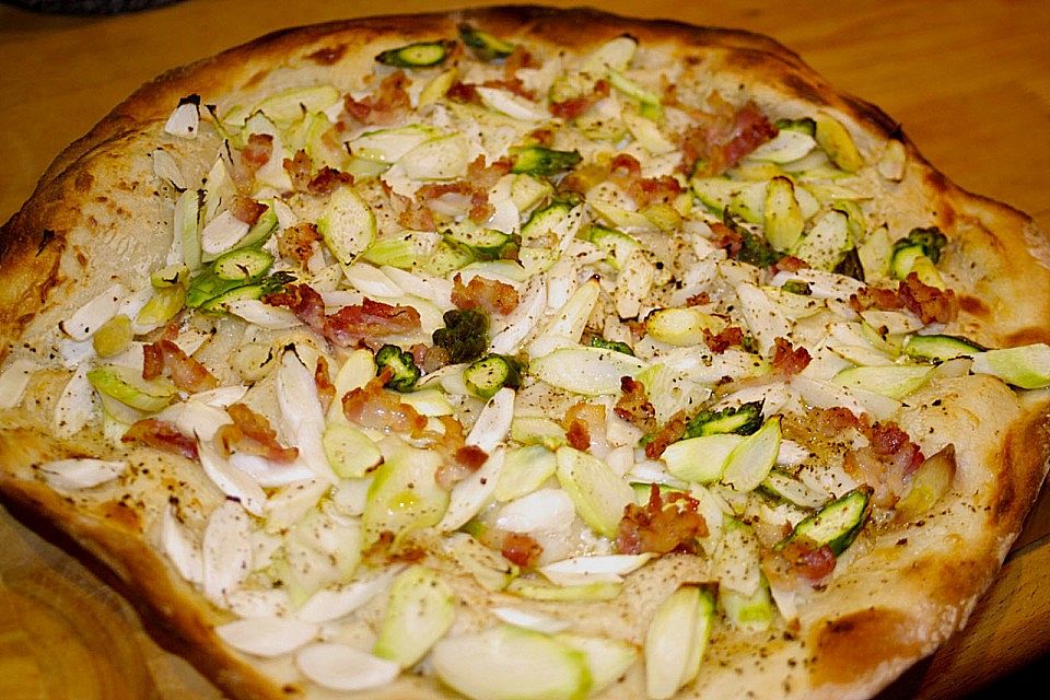 feuervogels Spargel-Flammkuchen