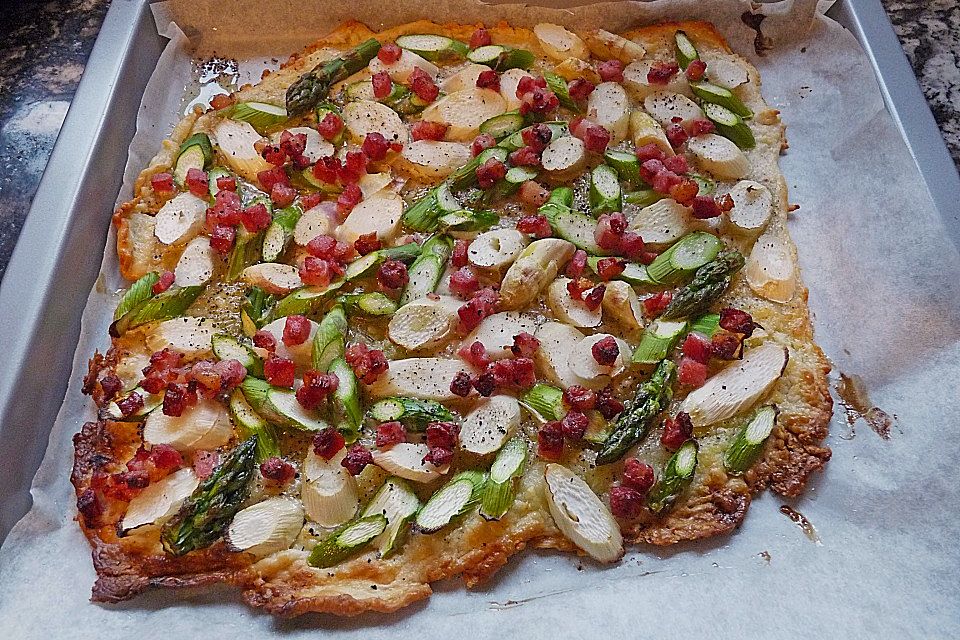 feuervogels Spargel-Flammkuchen