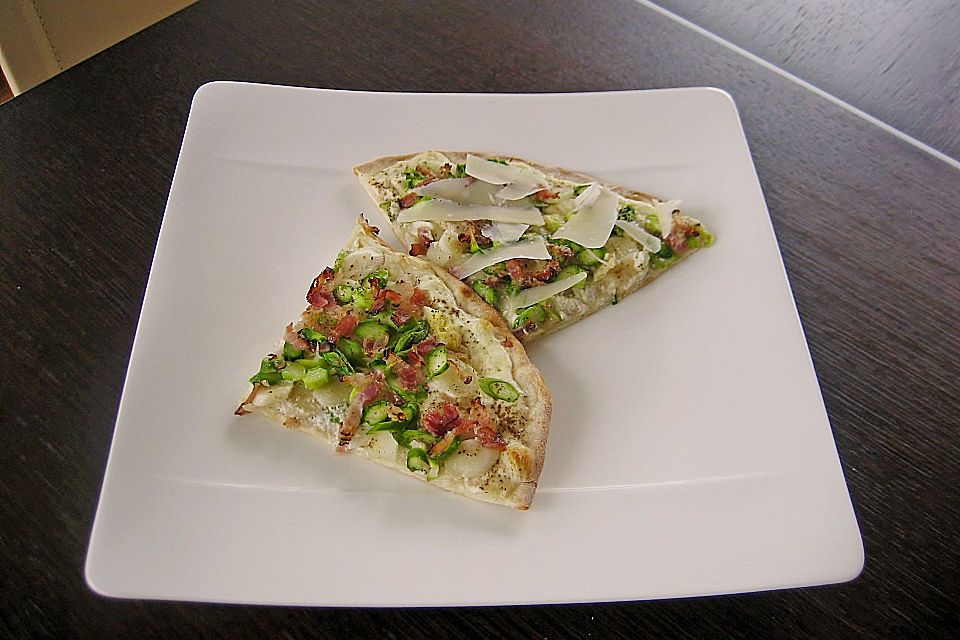 feuervogels Spargel-Flammkuchen