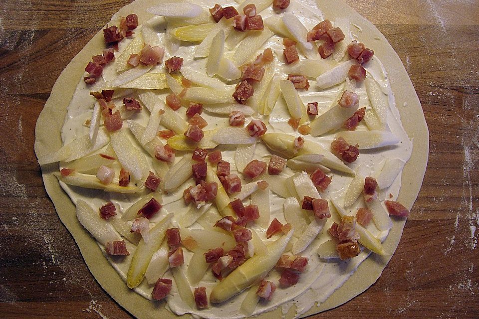 feuervogels Spargel-Flammkuchen